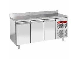 Wand  diepvriestafel, geventileerd, 3 deuren EN 600x400, 550 liter