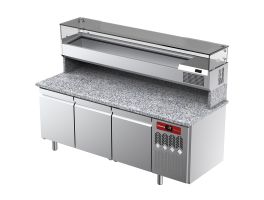 Geventileerde koeltafel voor pizza met 3 deuren en gekoelde vitrine 2000x380x410 en werkblad in graniet.