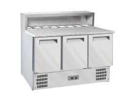 3-deurs koeltafel voor pizza's GN1/1, gekoelde structuur 8x GN1/6-150 mm