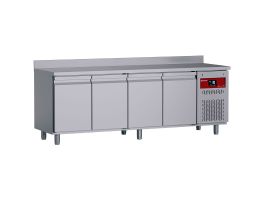 Geventileerde koeltafel met "achterwand", 4 deuren GN 1/1, 550 liter