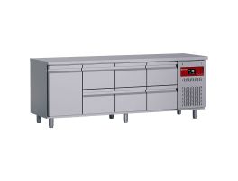 Koeltafel samengesteld uit :