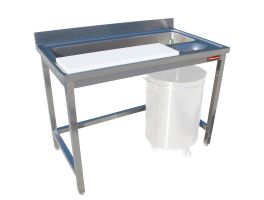 Voorbereidingstafel en wassen van groenten, wand