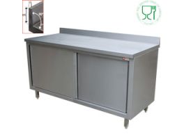 Tafel op kast met schuifdeuren, muraal